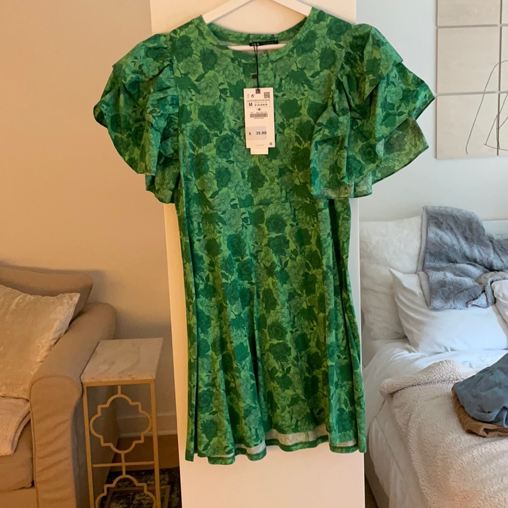 MOVING SALE NWT ZARA Green Ruffle Dress Size M